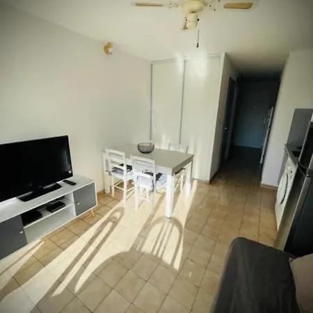 Apartment Studio Double Cabine En A 600m De La Le Grau-du-Roi
