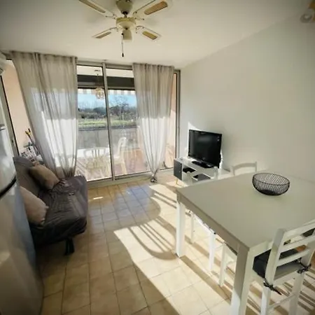 En Résidence à 600m De La Appartement Le Grau-du-Roi